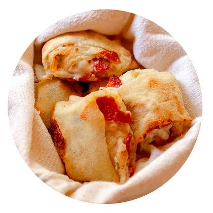 Рулетики с пепперони